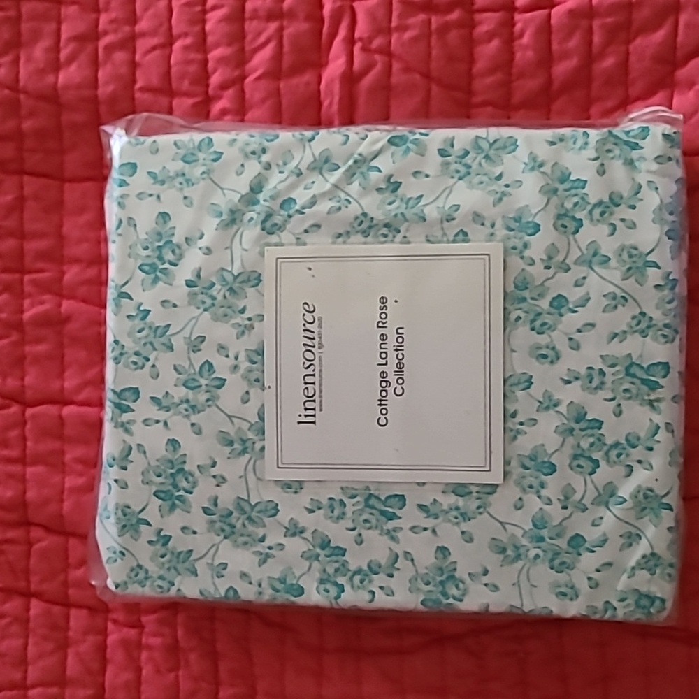 Queen sheet set